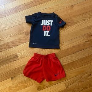 Nike baby outfit size 18 months